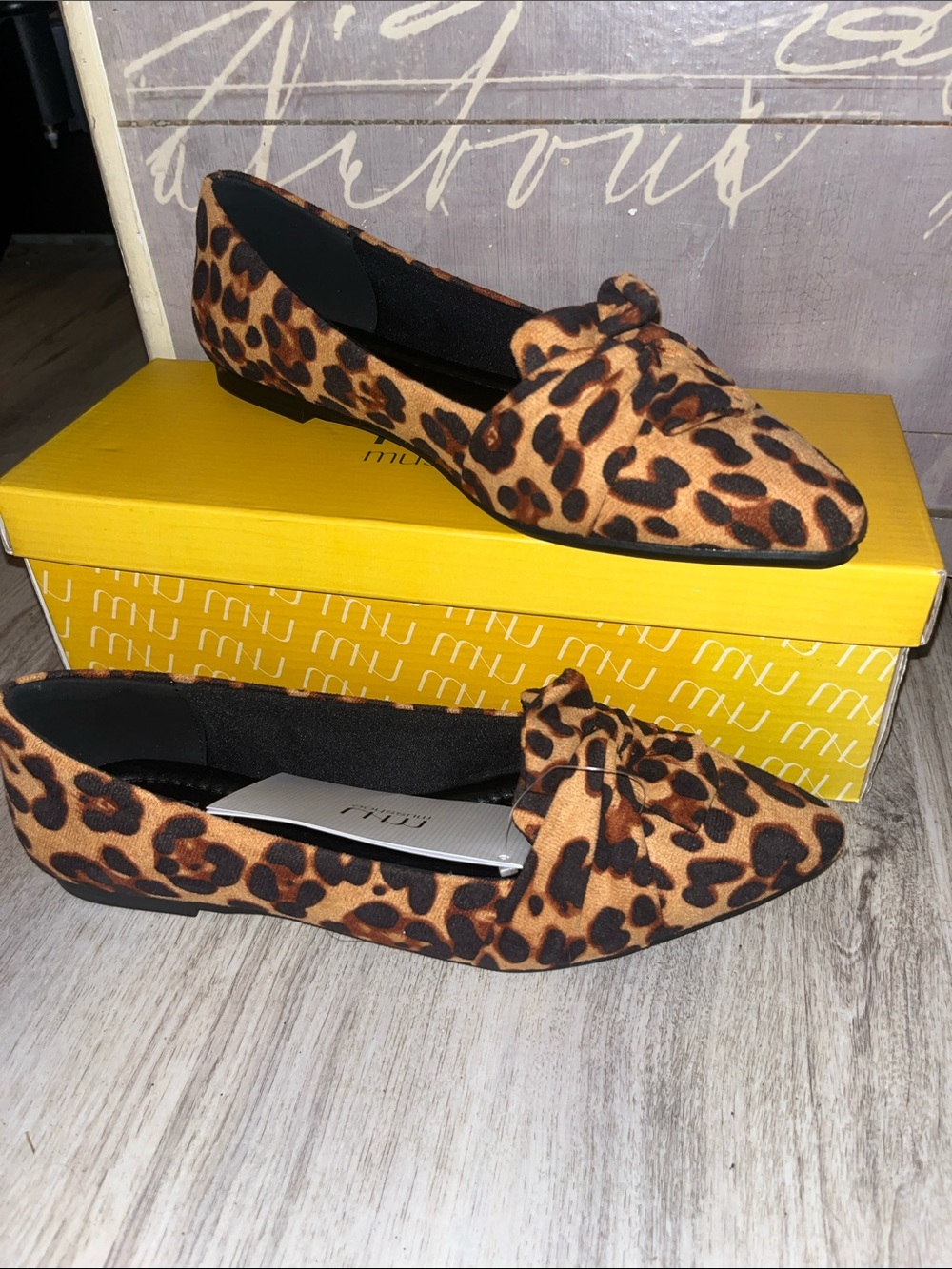 Leopard-Print Knot Ballet Flats in Tan